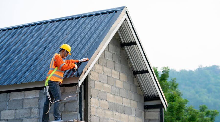 Expert Emergency Roof Repairs services in Banks, OR
